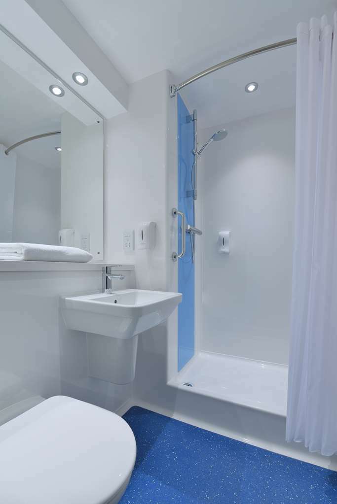 Travelodge London Covent Garden Номер фото